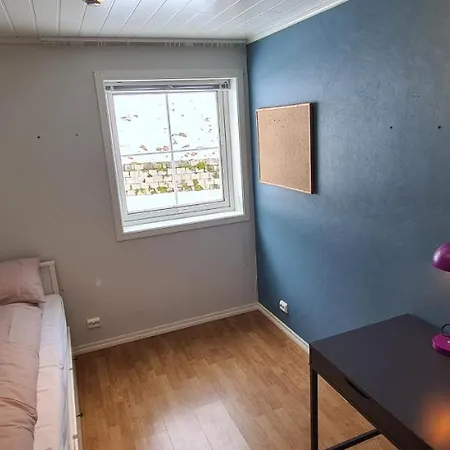 Cheerful 4-Bedroom Home With Fireplace, 1,5Km From Flam Center Aurland Exterior photo