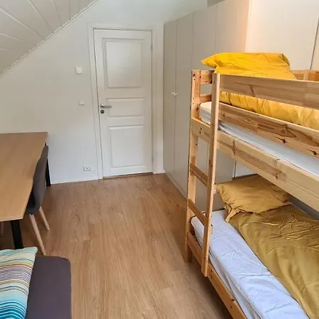 Cheerful 4-Bedroom Home With Fireplace, 1,5Km From Flam Center Aurland Exterior photo